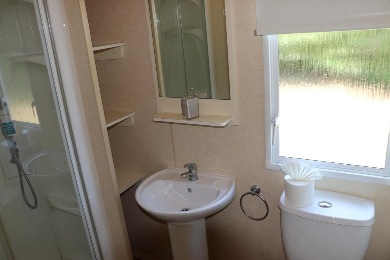 Palm 1 Park Home With Hot Tub Swanage Exterior foto
