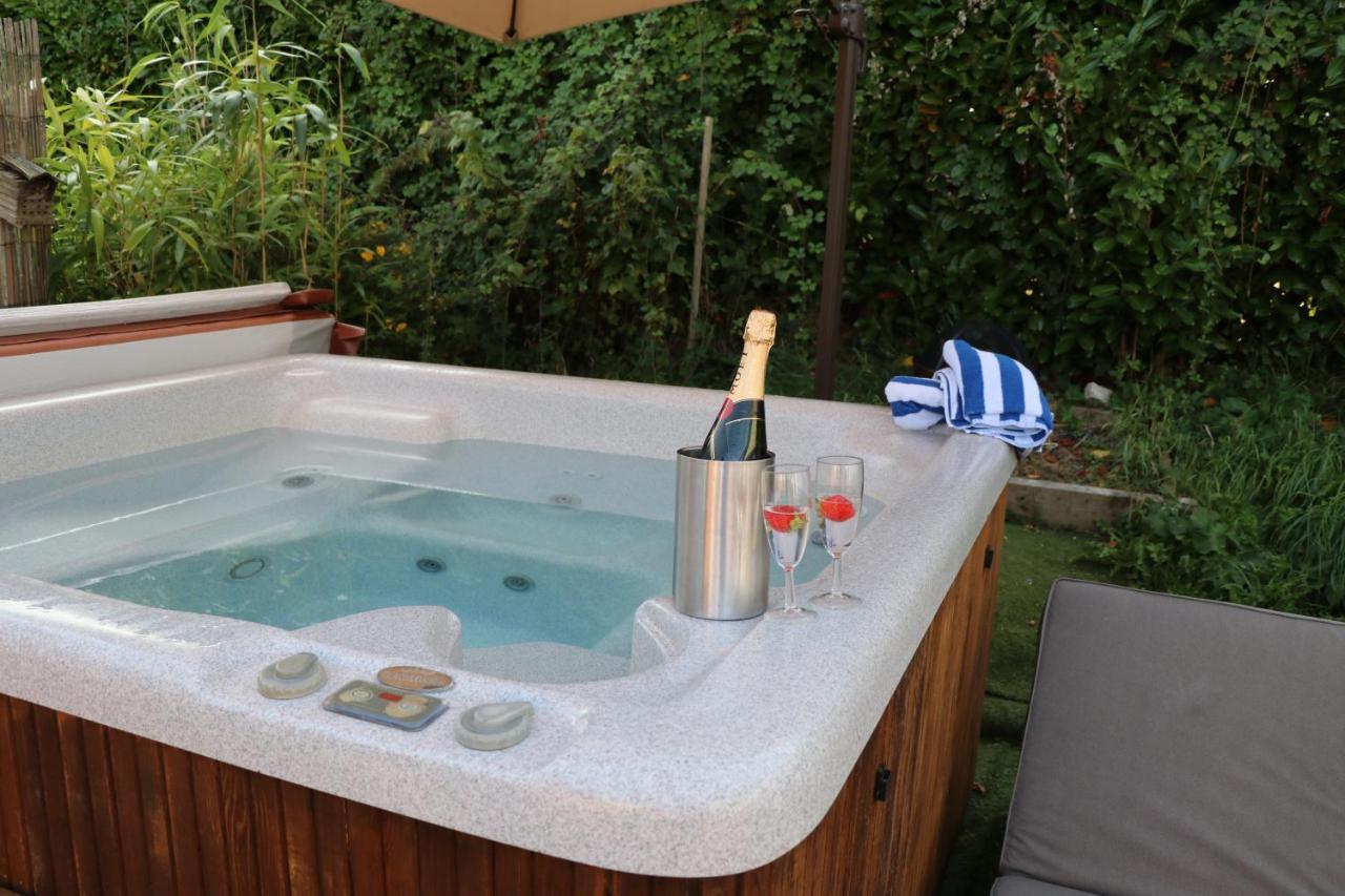 Palm 1 Park Home With Hot Tub Swanage Exterior foto